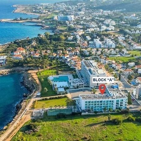 Amber - Coralli Beachfront Apartment Protaras Exteriér fotografie